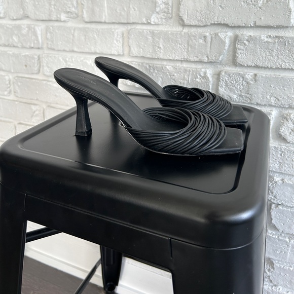 Black Oak + Fort Kitten Heels - Picture 2 of 2